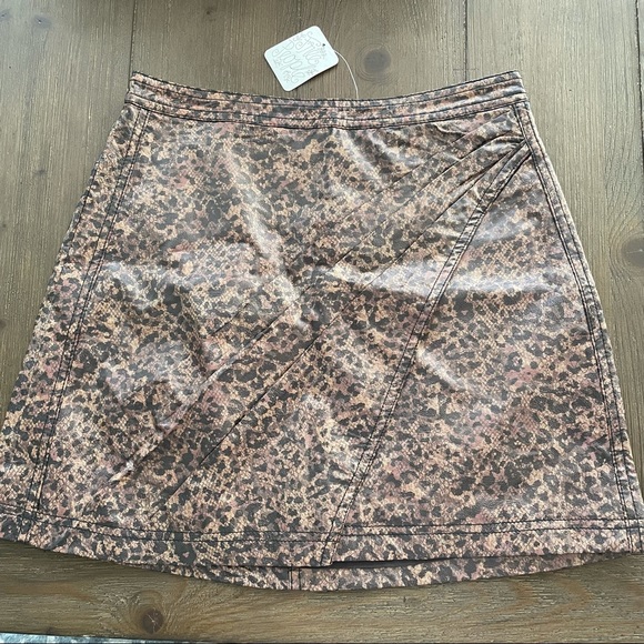 Free People Animal Print Faux Wrap Skirt NWT - Picture 4 of 12